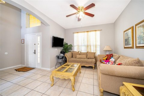 Villa ou maison à vendre à Kissimmee, Floride: 7 chambres, 267.65 m2 № 2196830 - photo 10