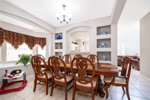 Villa ou maison à vendre à Kissimmee, Floride: 7 chambres, 267.65 m2 № 2196830 - photo 9