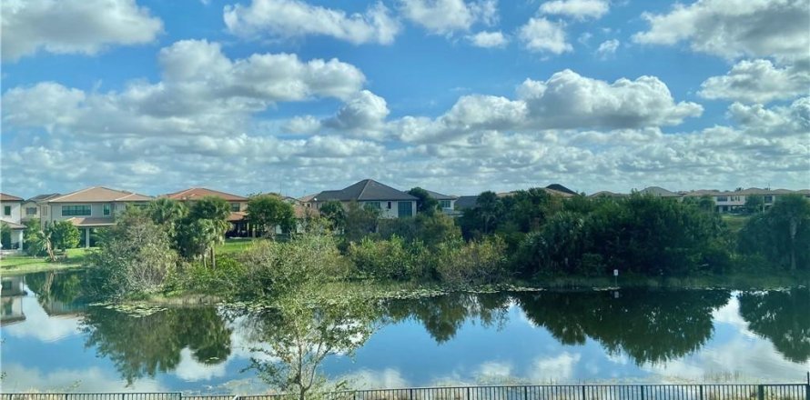 Casa en Parkland, Florida 5 dormitorios, 306.48 m2 № 1160419