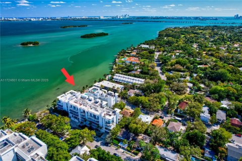 Condo in Miami, Florida, 2 bedrooms  № 1860136 - photo 19
