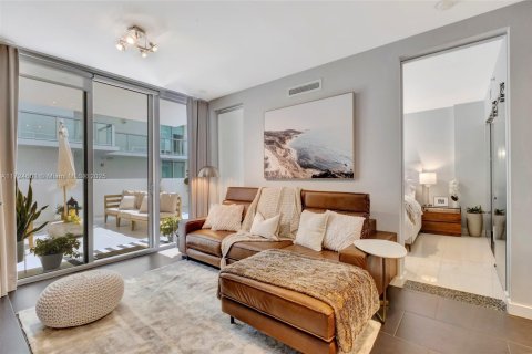 Condo in Miami, Florida, 2 bedrooms  № 1860136 - photo 26