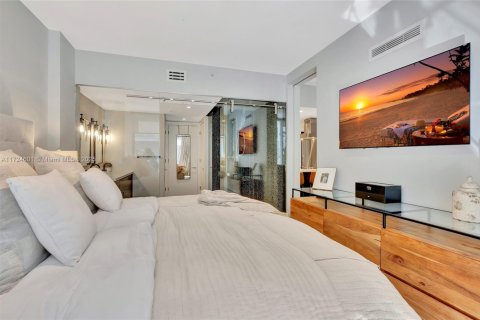 Condo in Miami, Florida, 2 bedrooms  № 1860136 - photo 29