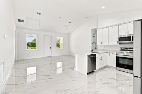 Villa ou maison à vendre à Okeechobee, Floride: 3 chambres, 130.06 m2 № 2127693 - photo 13