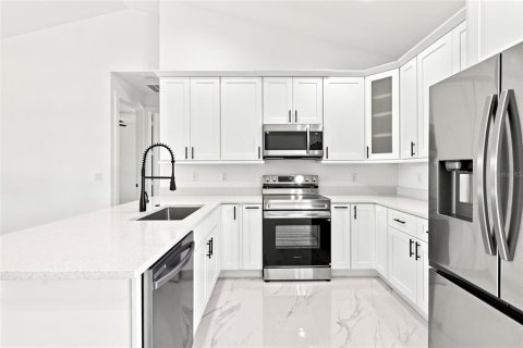 Villa ou maison à vendre à Okeechobee, Floride: 3 chambres, 130.06 m2 № 2127693 - photo 17