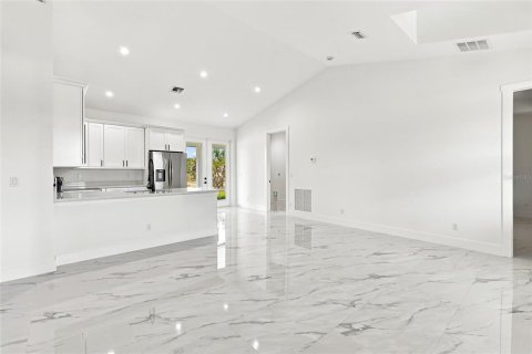 Villa ou maison à vendre à Okeechobee, Floride: 3 chambres, 130.06 m2 № 2127693 - photo 15