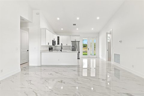Villa ou maison à vendre à Okeechobee, Floride: 3 chambres, 130.06 m2 № 2127693 - photo 16
