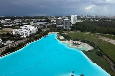 Condo in Miami, Florida, 2 bedrooms  № 2383183 - photo 19