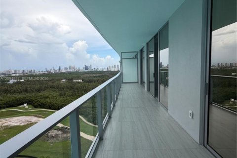 Condo in Miami, Florida, 2 bedrooms  № 2383183 - photo 17