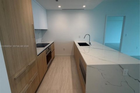 Condo in Miami, Florida, 2 bedrooms № 2383183