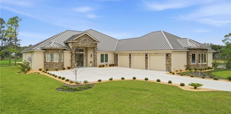 Villa ou maison à Lecanto, Floride 4 chambres, 333.15 m2 № 2406245