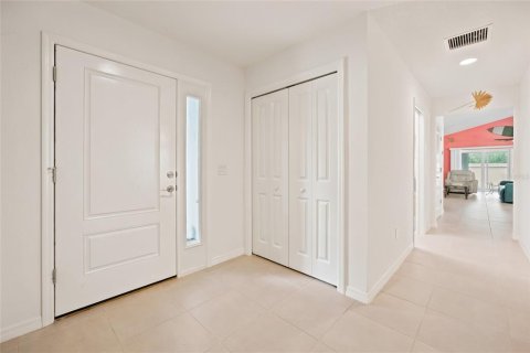 Casa en venta en The Villages, Florida, 3 dormitorios, 168.06 m2 № 2377489 - foto 8