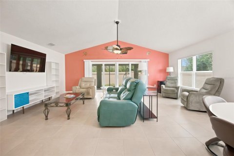 Casa en venta en The Villages, Florida, 3 dormitorios, 168.06 m2 № 2377489 - foto 22
