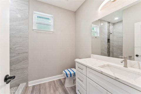 Touwnhouse à vendre à Tampa, Floride: 3 chambres, 212.1 m2 № 2397026 - photo 7