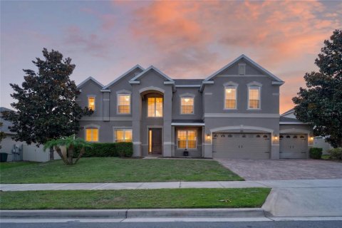 House in Winter Garden, Florida 7 bedrooms, 437.01 sq.m. № 2225442
