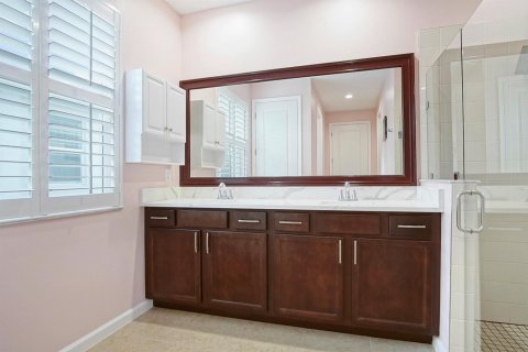 House in Port St. Lucie, Florida 3 bedrooms, 160.16 sq.m. № 2190919 - photo 26