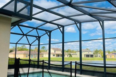 Casa en venta en Kissimmee, Florida, 4 dormitorios, 200.3 m2 № 2236814 - foto 2