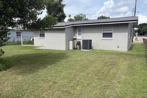 House in Orlando, Florida 3 bedrooms, 72.19 sq.m. № 2211805 - photo 8