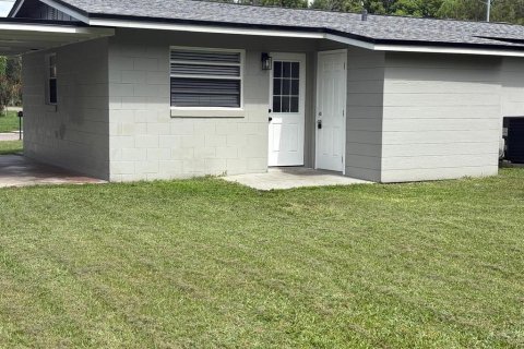 House in Orlando, Florida 3 bedrooms, 72.19 sq.m. № 2211805 - photo 9