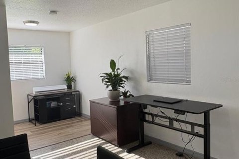 House in Orlando, Florida 3 bedrooms, 72.19 sq.m. № 2211805 - photo 21