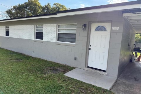 House in Orlando, Florida 3 bedrooms, 72.19 sq.m. № 2211805 - photo 16
