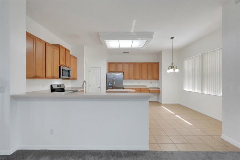 House in Clermont, Florida 4 bedrooms, 326.83 sq.m. № 2231374 - photo 14