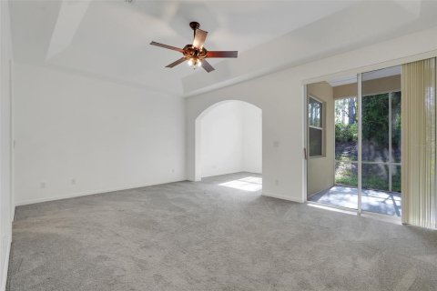 House in Clermont, Florida 4 bedrooms, 326.83 sq.m. № 2231374 - photo 21
