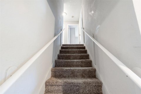 House in Orlando, Florida 3 bedrooms, 124.12 sq.m. № 2131648 - photo 13