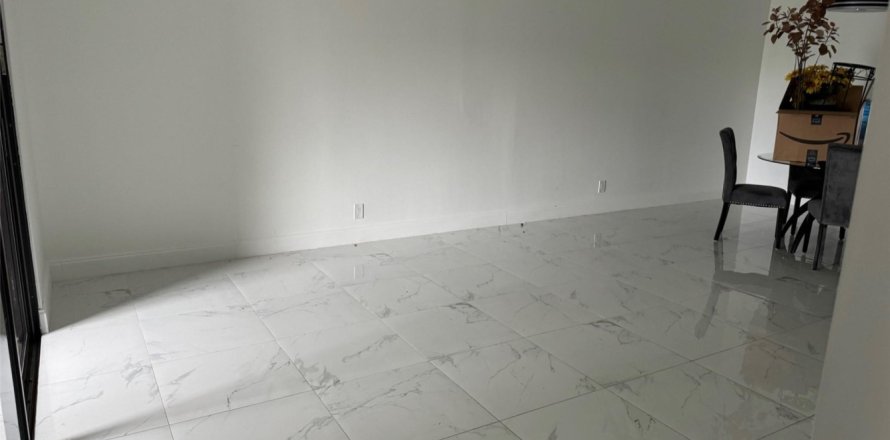 Condominio en Pompano Beach, Florida, 2 dormitorios № 1159572
