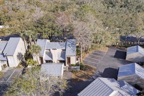 Townhouse in Tampa, Florida 3 bedrooms, 157 sq.m. № 2099477 - photo 3