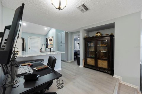 Townhouse in Tampa, Florida 3 bedrooms, 157 sq.m. № 2099477 - photo 14