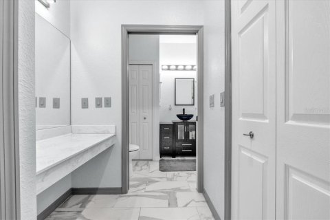 Villa ou maison à vendre à Punta Gorda, Floride: 2 chambres, 135.45 m2 № 2236462 - photo 28