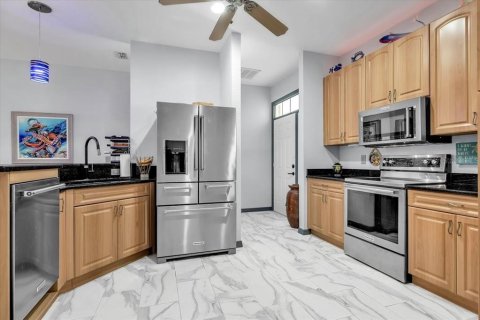 Villa ou maison à vendre à Punta Gorda, Floride: 2 chambres, 135.45 m2 № 2236462 - photo 5