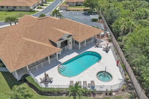 Villa ou maison à vendre à Punta Gorda, Floride: 2 chambres, 135.45 m2 № 2236462 - photo 4