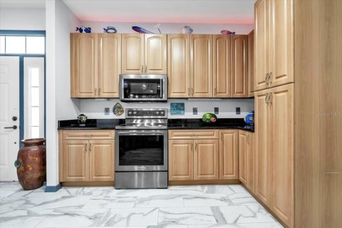 Villa ou maison à vendre à Punta Gorda, Floride: 2 chambres, 135.45 m2 № 2236462 - photo 15