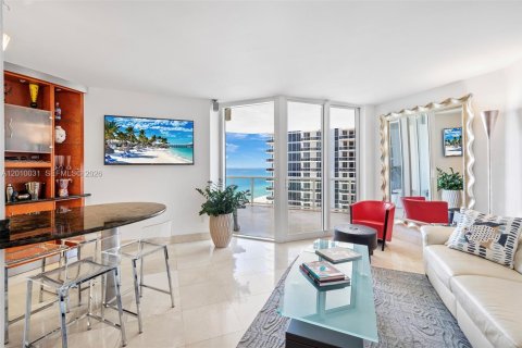 Condo à Miami Beach, Floride, 2 chambres  № 2090200