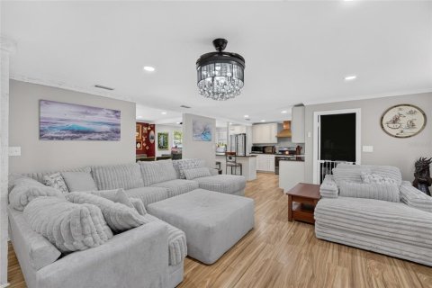 Casa en venta en Ocala, Florida, 4 dormitorios, 269.42 m2 № 2321720 - foto 5