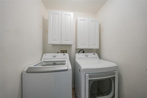 Casa en venta en North Port, Florida, 3 dormitorios, 157.84 m2 № 1866389 - foto 18