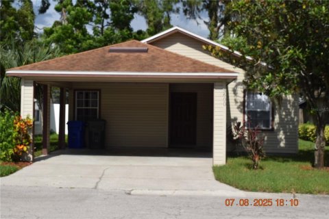 Villa ou maison à vendre à Lakeland, Floride: 3 chambres, 114.64 m2 № 1821357 - photo 1