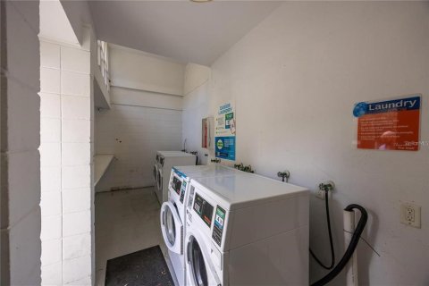 Condo in Gainesville, Florida, 2 bedrooms  № 1750618 - photo 30