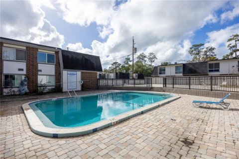 Condo in Gainesville, Florida, 2 bedrooms  № 1750618 - photo 26