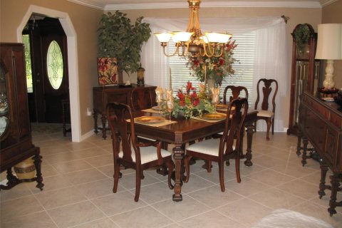 Villa ou maison à vendre à Ocala, Floride: 4 chambres, 397.53 m2 № 2194063 - photo 3
