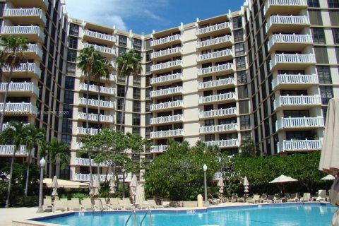 Condo in Key Biscayne, Florida, 2 bedrooms  № 1714853 - photo 28