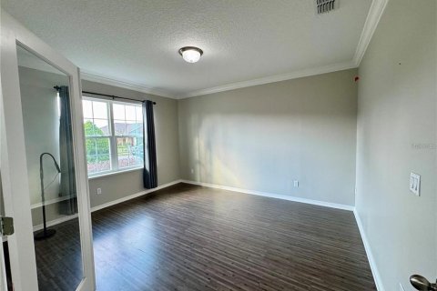 Villa ou maison à louer à Apopka, Floride: 3 chambres, 191.75 m2 № 2415236 - photo 8