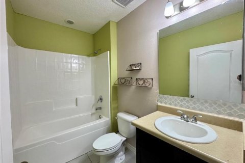 Villa ou maison à louer à Apopka, Floride: 3 chambres, 191.75 m2 № 2415236 - photo 17