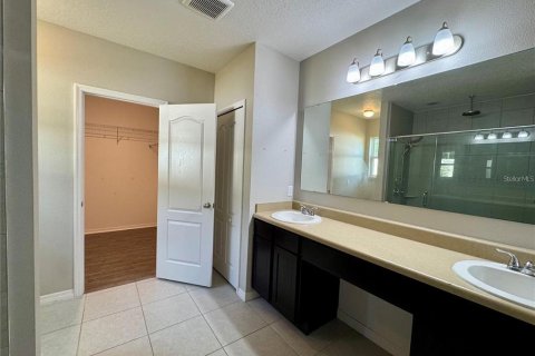 Villa ou maison à louer à Apopka, Floride: 3 chambres, 191.75 m2 № 2415236 - photo 14