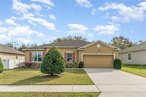 Villa ou maison à Apopka, Floride 3 chambres, 191.75 m2 № 2415236