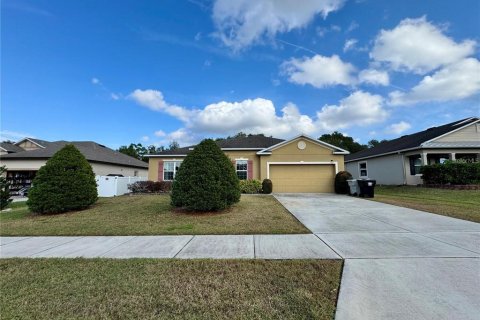 Villa ou maison à louer à Apopka, Floride: 3 chambres, 191.75 m2 № 2415236 - photo 30