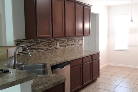 House in Groveland, Florida 3 bedrooms, 141.77 sq.m. № 1908442 - photo 4