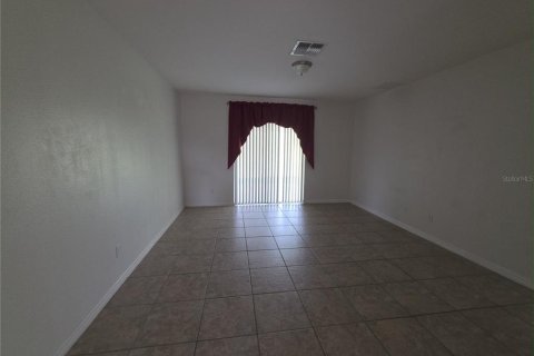 House in Groveland, Florida 3 bedrooms, 141.77 sq.m. № 1908442 - photo 5