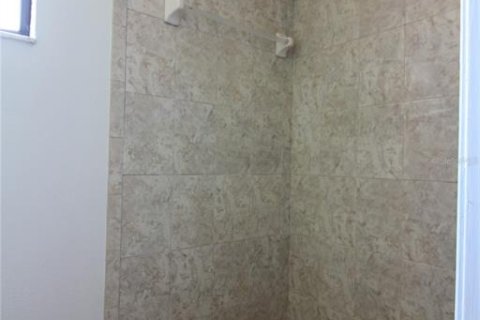 Снять в аренду квартиру в Лейкленд, Флорида 1 комната, 108.79м2, № 1823209 - фото 14